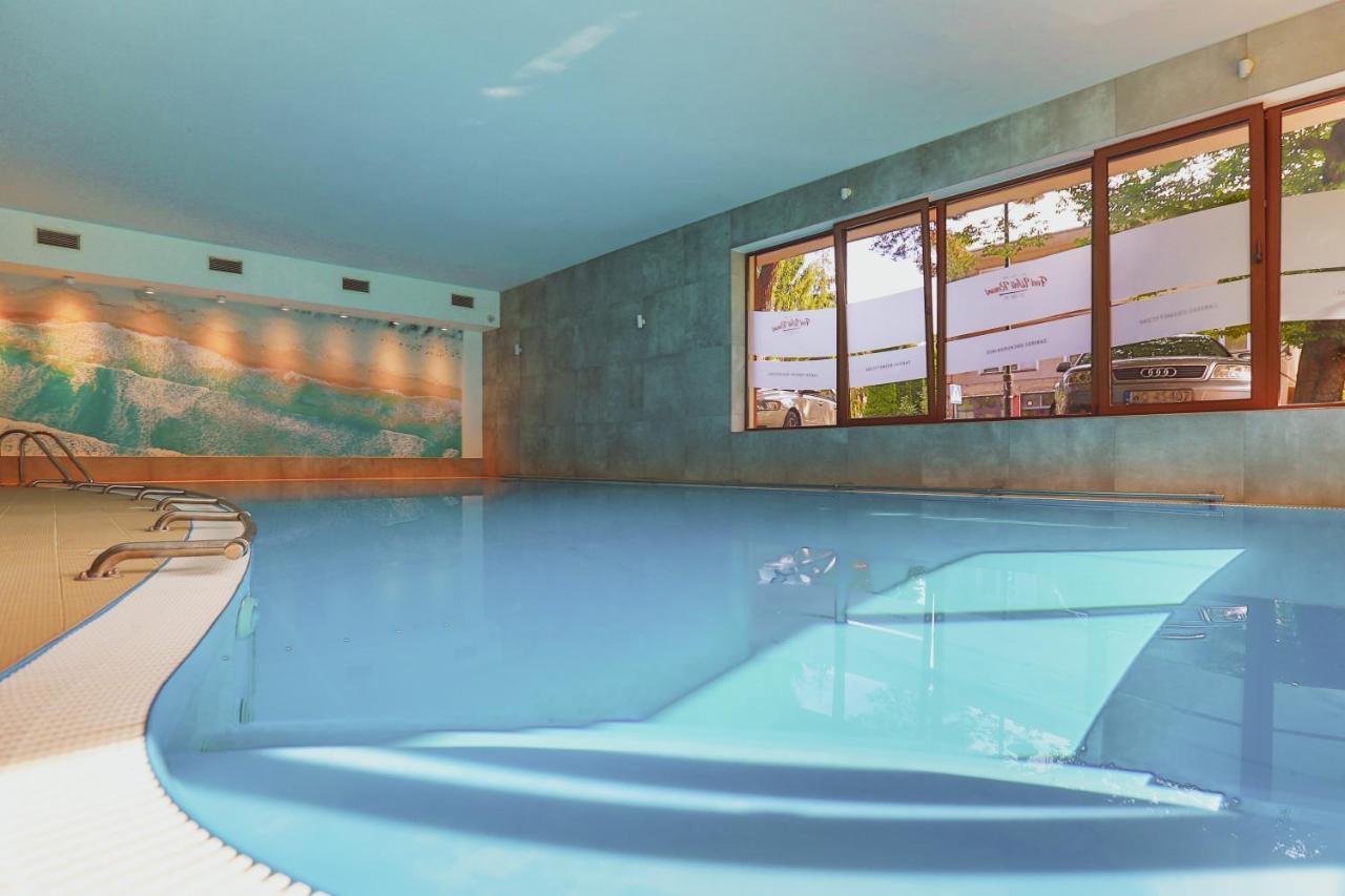 Jastrzębia Góra Osrodek Wypoczynkowy Balt-Tur Feel Well Resort מראה חיצוני תמונה