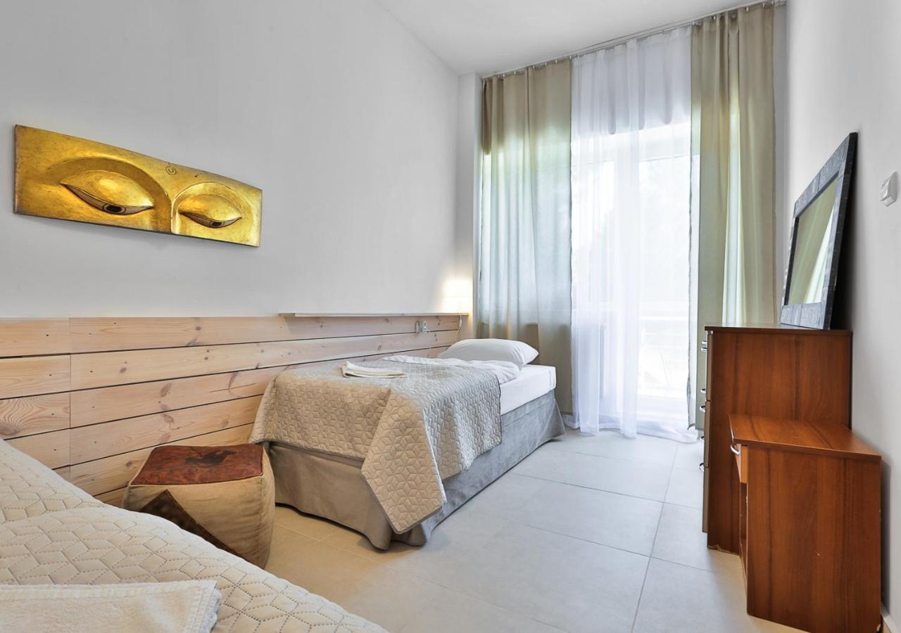 Jastrzębia Góra Osrodek Wypoczynkowy Balt-Tur Feel Well Resort מראה חיצוני תמונה
